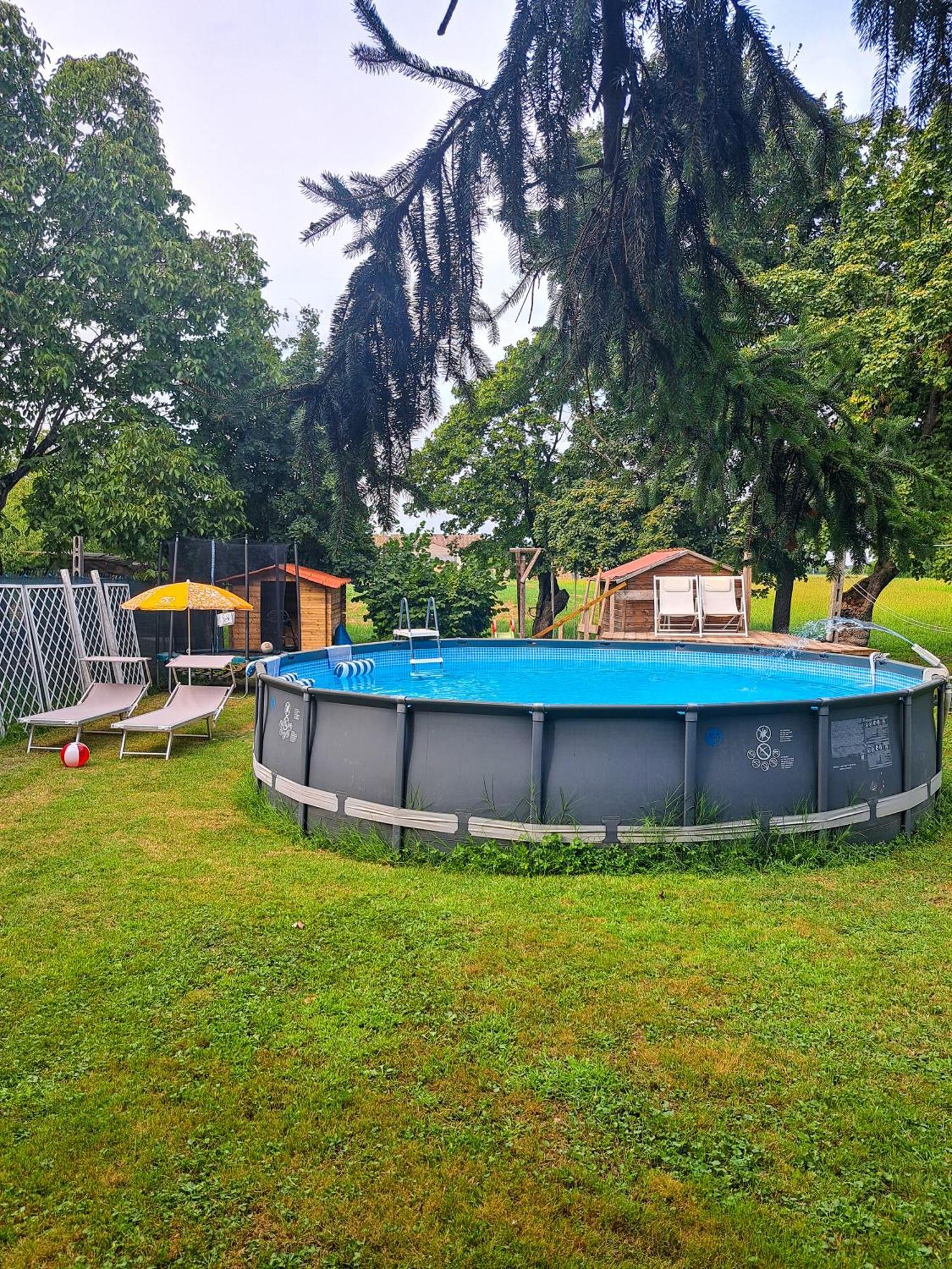 Bed and Breakfast La Casina Trecasali Екстер'єр фото